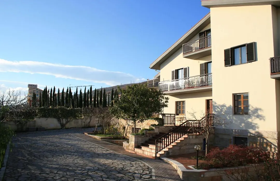 Villa Ruberto-1
